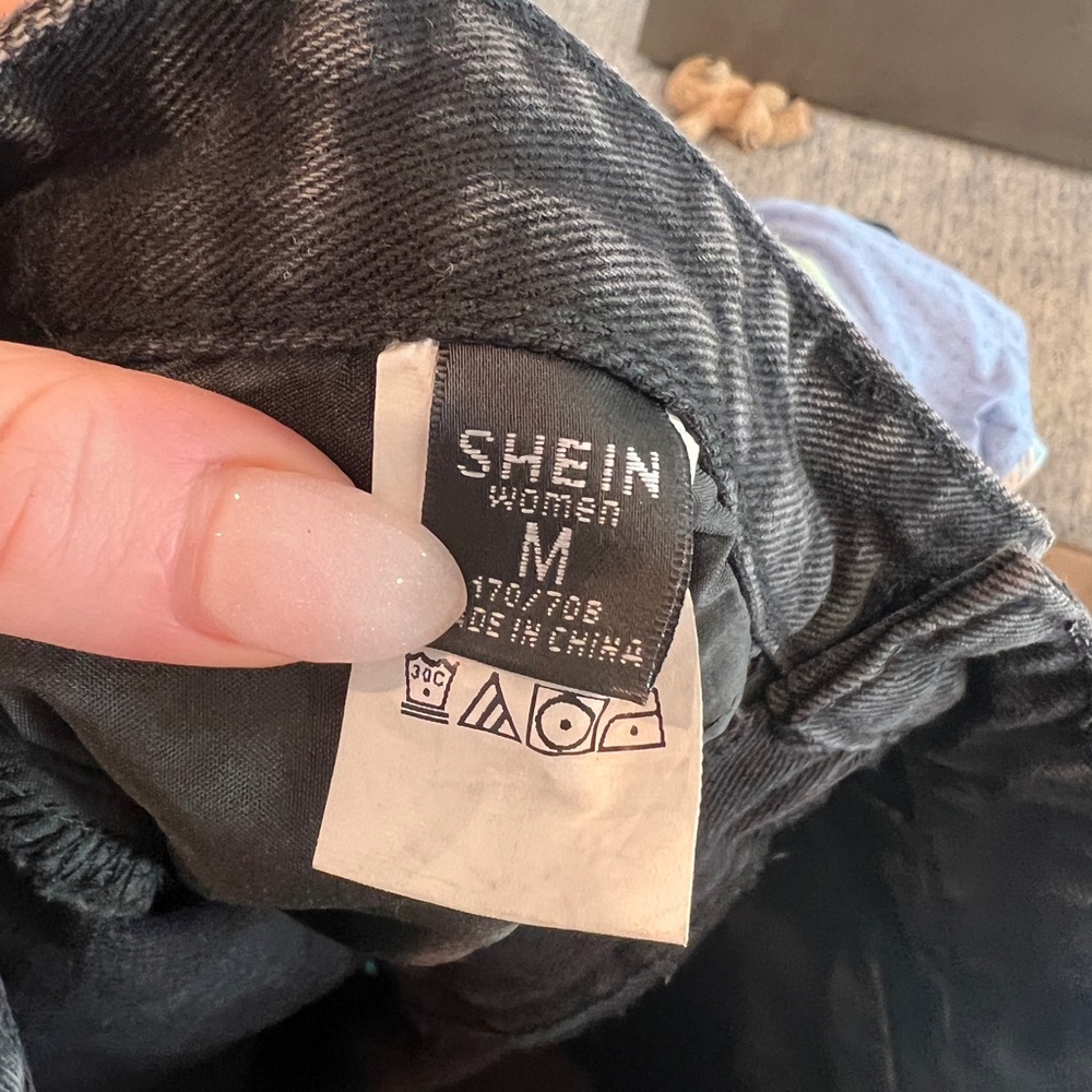 Shein ~ Shorts - Picture 3 of 5